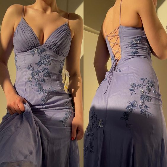 Pretty Spaghetti Straps V-Neck Beaded Backless Prom Dresses Party Dresses Main image
