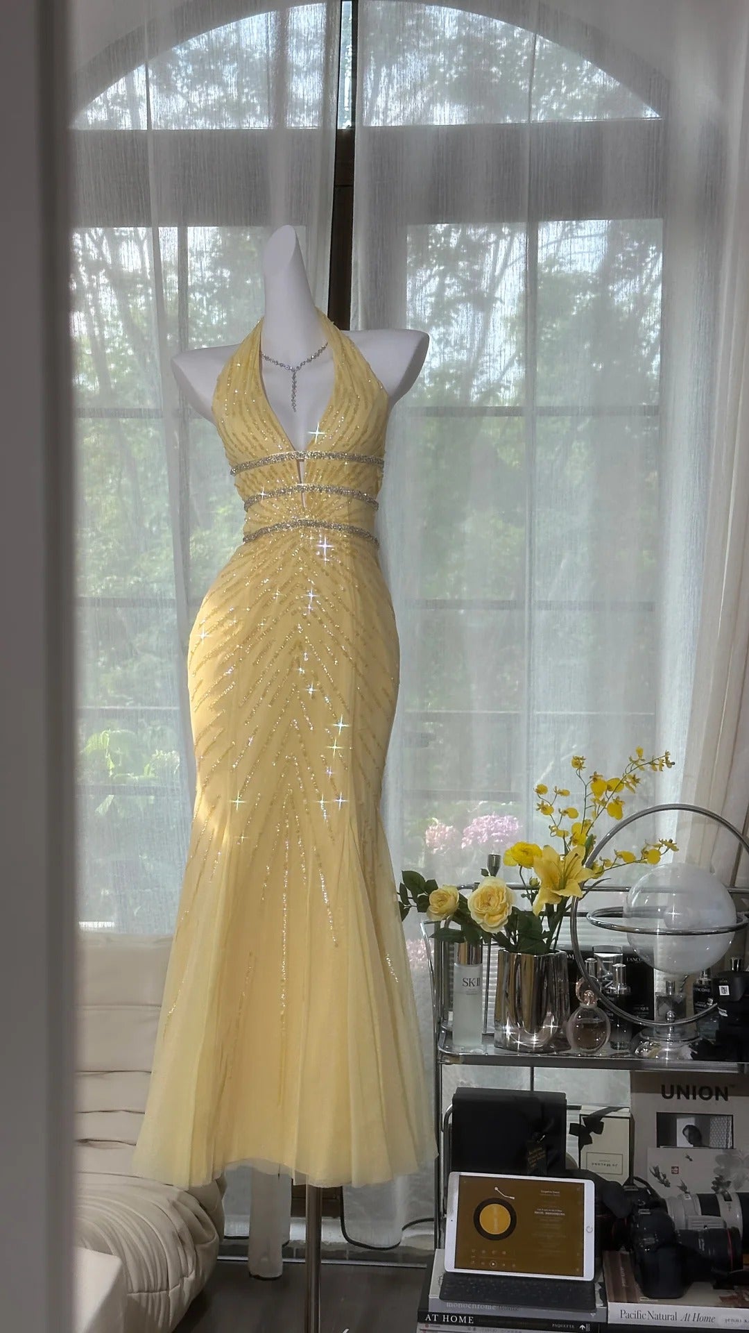 Pretty Yellow Sequin Halter Neck Backless Mermaid Prom Dress