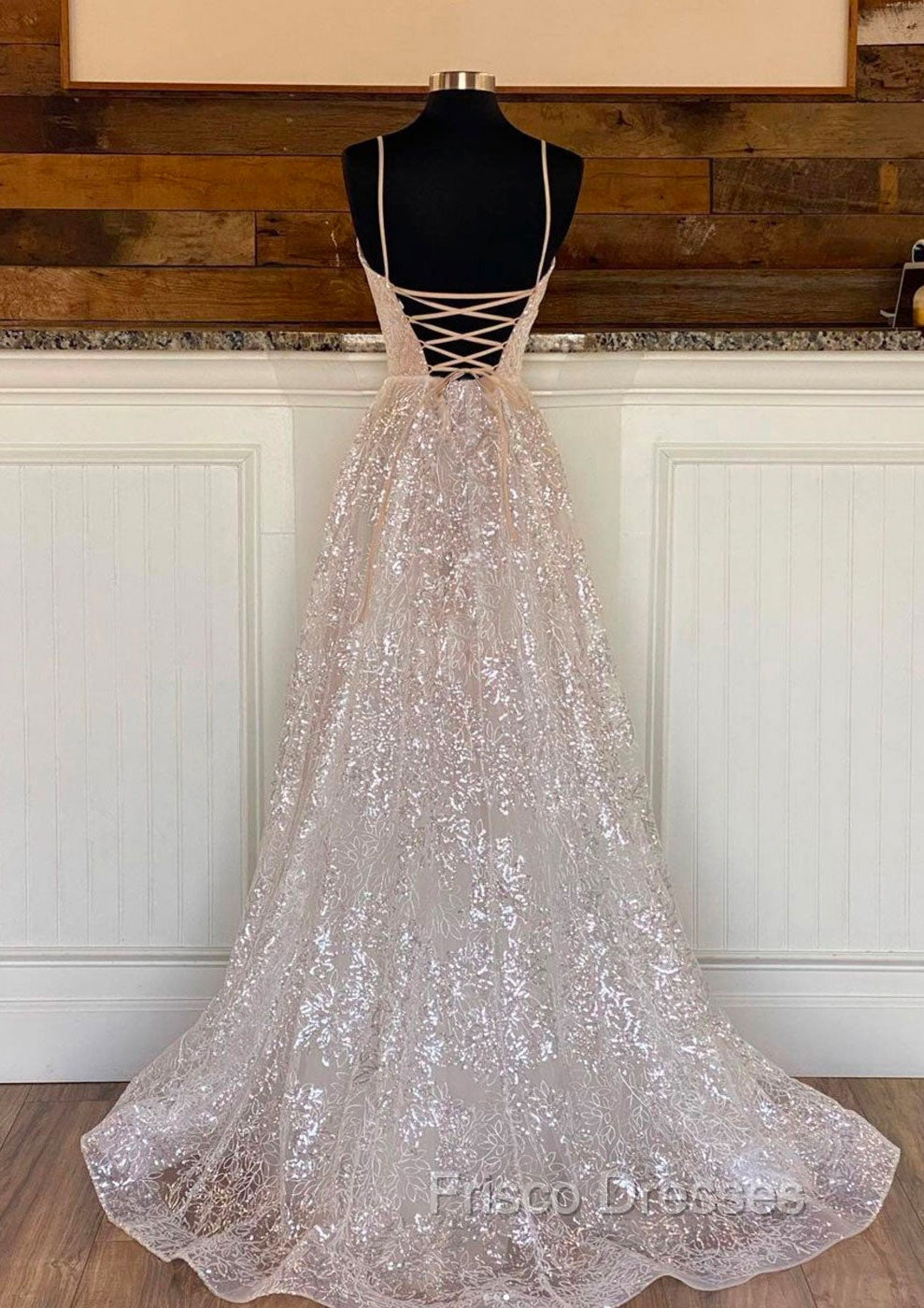 Princess A-line Sweetheart Sleeveless Sweep Train Metallic Yarn Formal Prom Dress