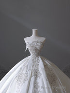 Princess Ball Gown Strapless Sleeveless Pleats White Satin Wedding Dress Bridal Dresses