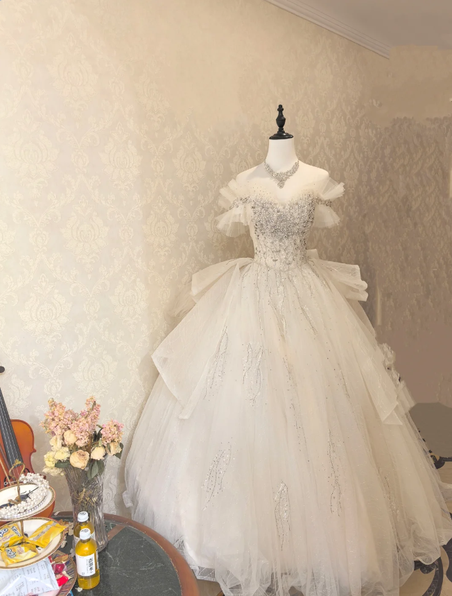 Princess White Off-The-Shoulder Tulle Floor-Length Ball Gown Evening Dress Secondary image