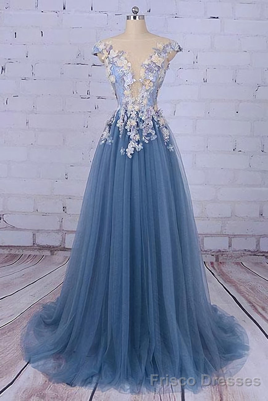 Unique Pncess Appliqued Tulle Long Prom Dresses Main image