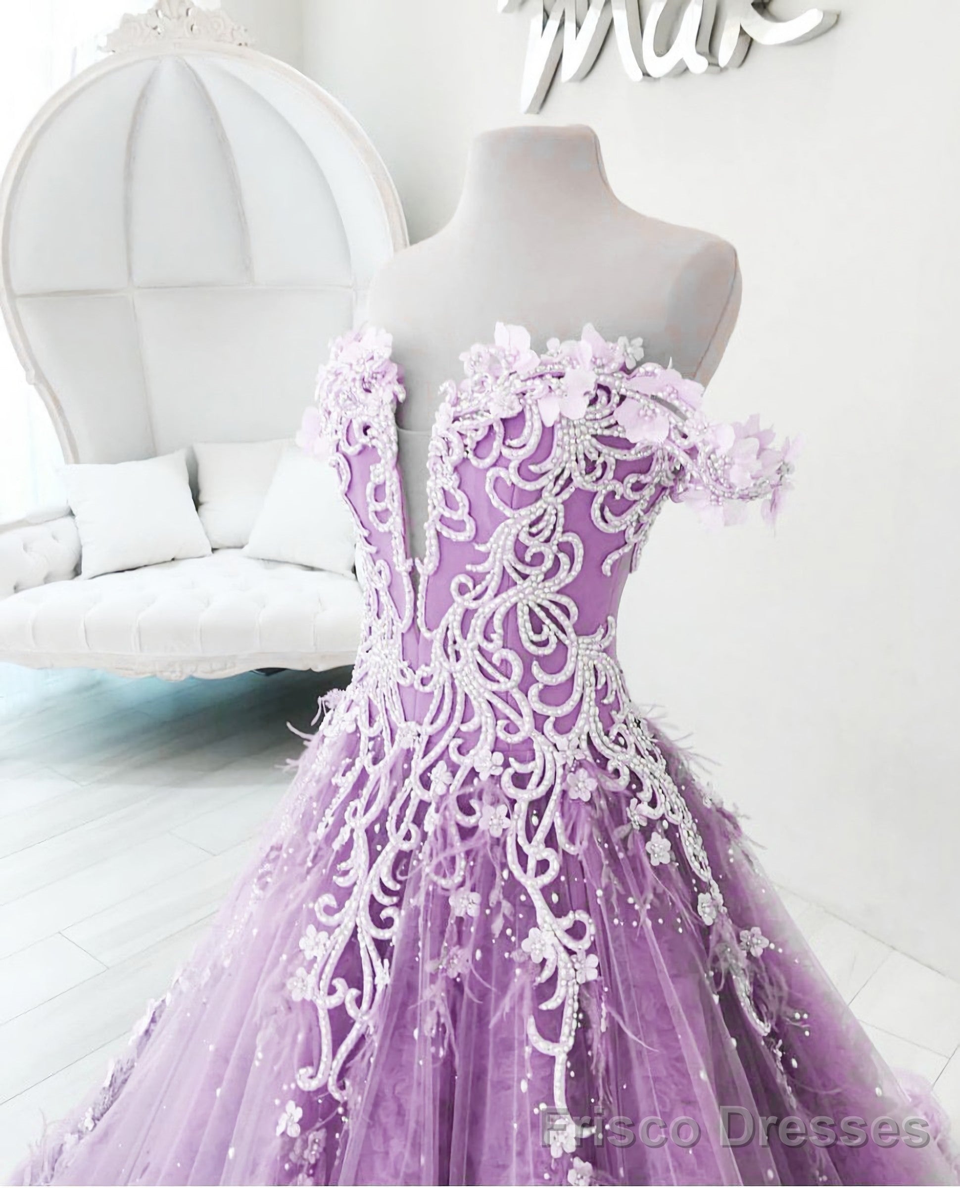 Off The Shoulder Lilac Appliques Floor Length Prom Dresses Secondary image