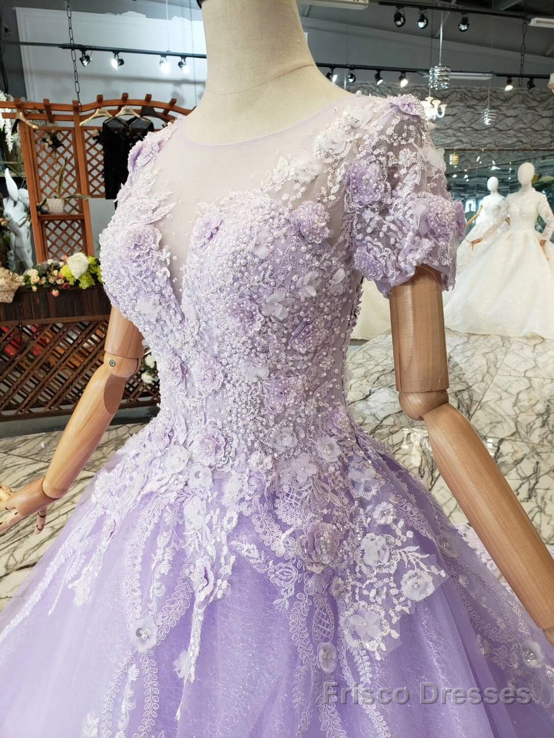 Quinceanera Dress Ball Gown Short Sleeves Beaded Prom Dresses With Appliques Secondary image