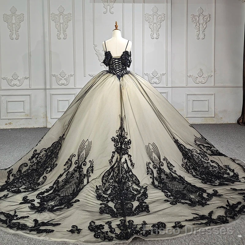 Quinceanera Dress Elegant Spaghetti Straps Embroidery Ball Gown Prom Dresses