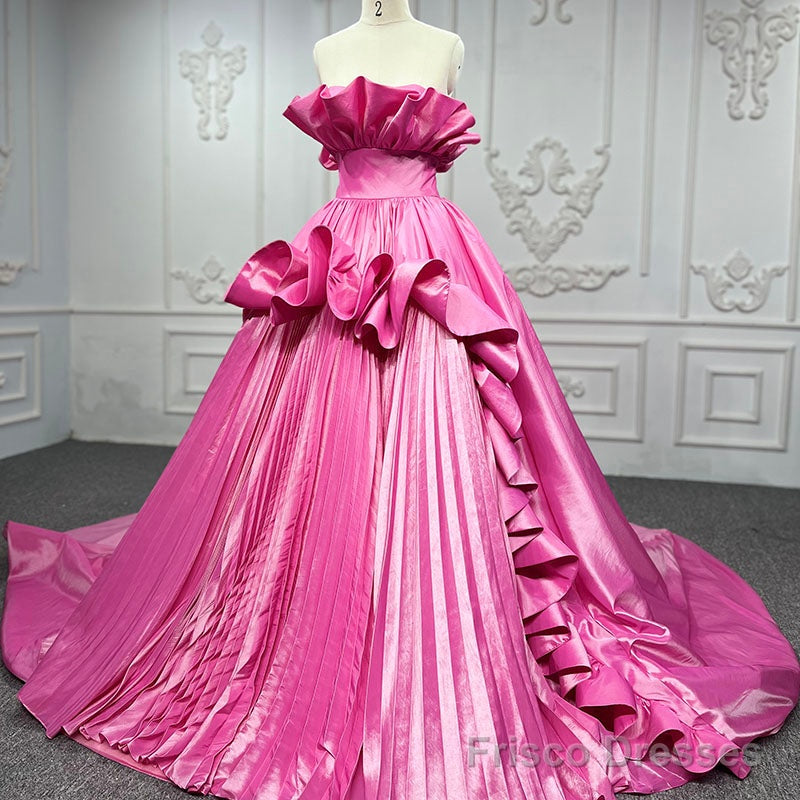 Quinceanera Dress Princess Satin Ball Gown Tiered Strapless Sleeveless Evening Dresses Secondary image