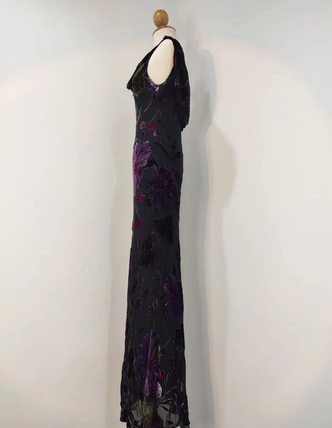 Retro Black Mermaid Neckline Embroidered Floral Backless Chiffon Long Prom Dress Evening Dress