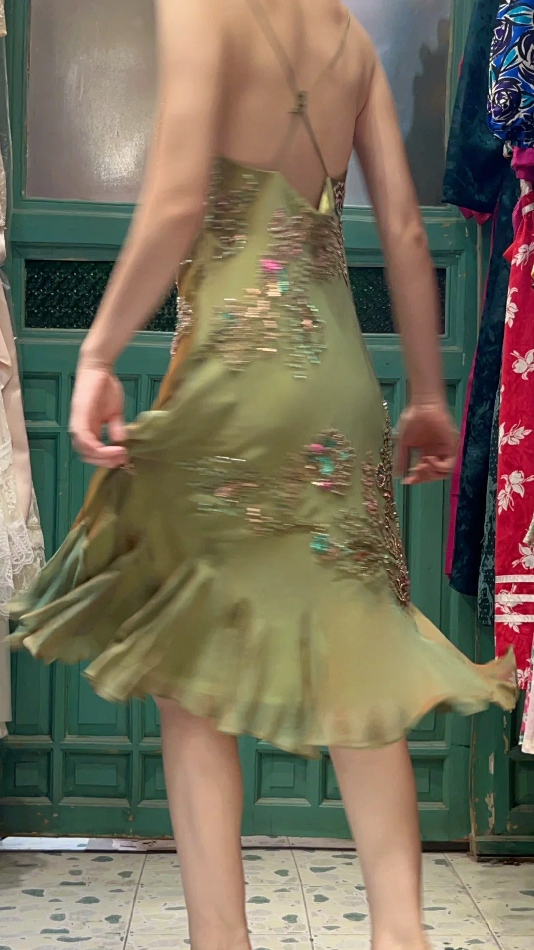 Retro Elegant Olive Green Deep V Backless Cross-Beaded Chiffon Long Prom Dress Evening Dress Secondary image