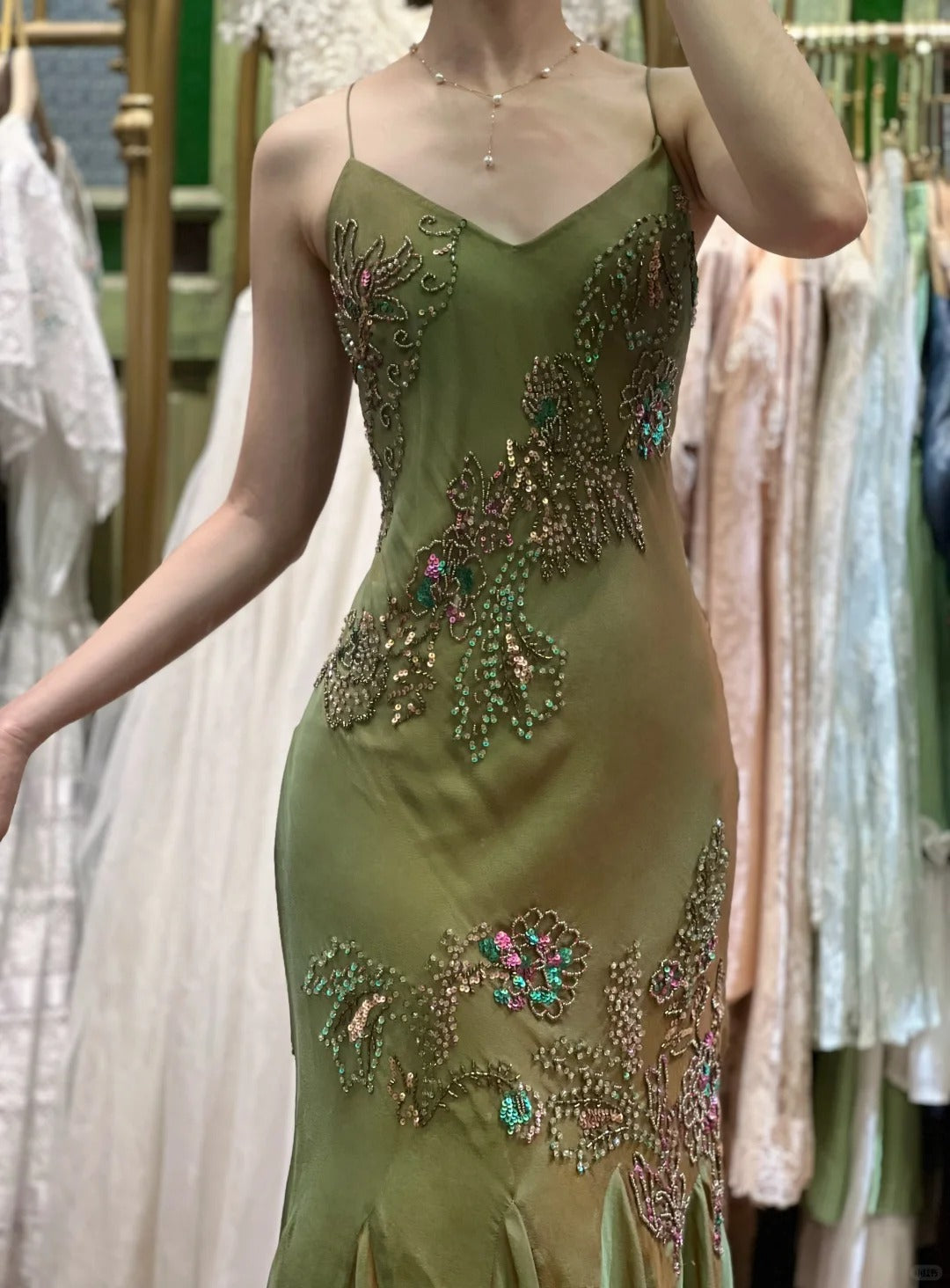 Retro Elegant Olive Green Deep V Backless Cross-Beaded Chiffon Long Prom Dress Evening Dress