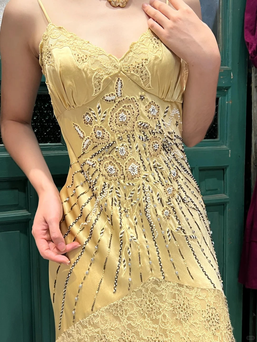 Retro Prim Retro Yellow Irregular Deep V Halter Lace Satin Prom Dress Evening Dre ...