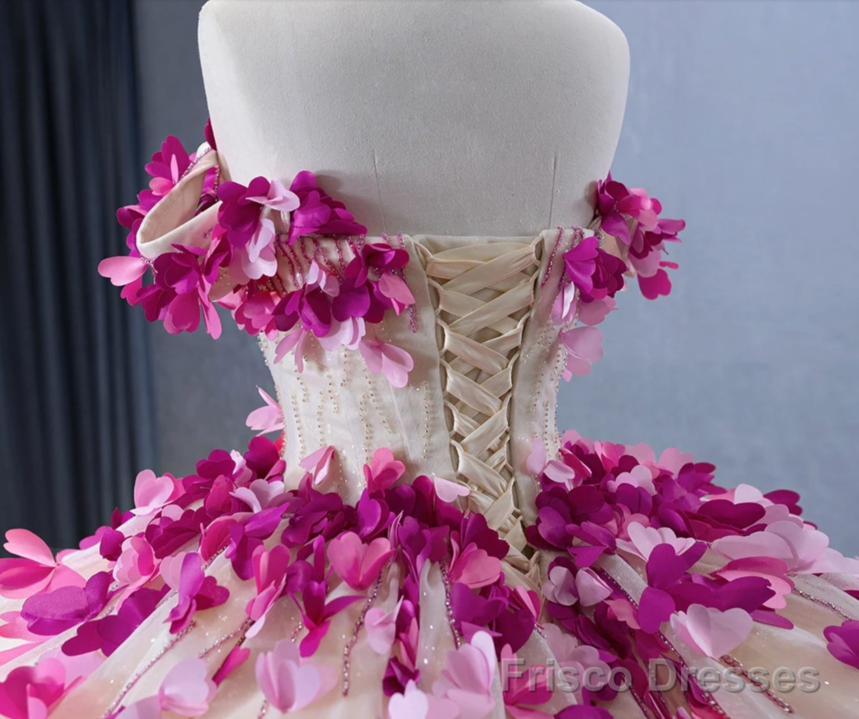Romantic Heart  Off-the-Shoulder Tulle Quinceaera Dress