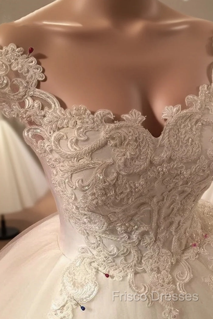 Romantic Lace Pearl Beaded Sweetheart Wedding Dress Ball Gowns Main image