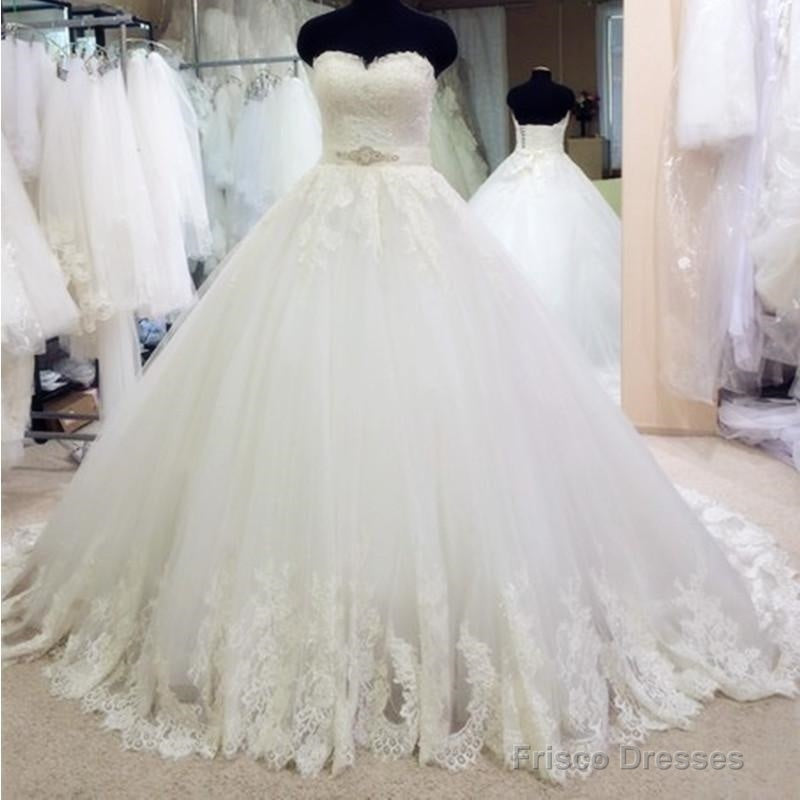 Romantic Sweetheart Crystal Beading Sashes Lace Wedding Dresses Ball Gowns Main image