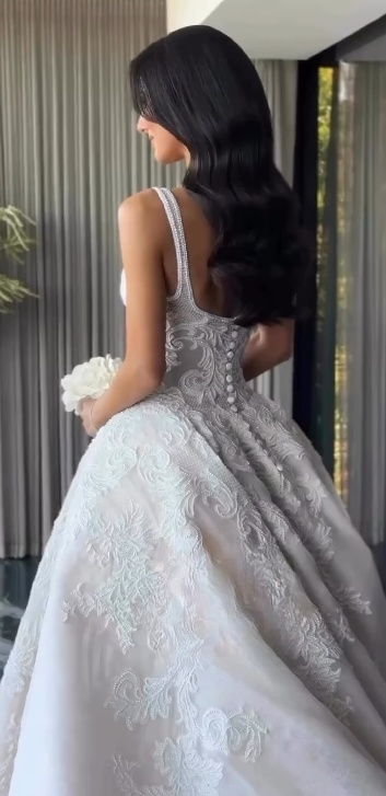Rustic Wedding Dress Ball Gown Square Neck White Lace Tulle Long Wedding Dresses Summer Brides Dress Bridal Gowns