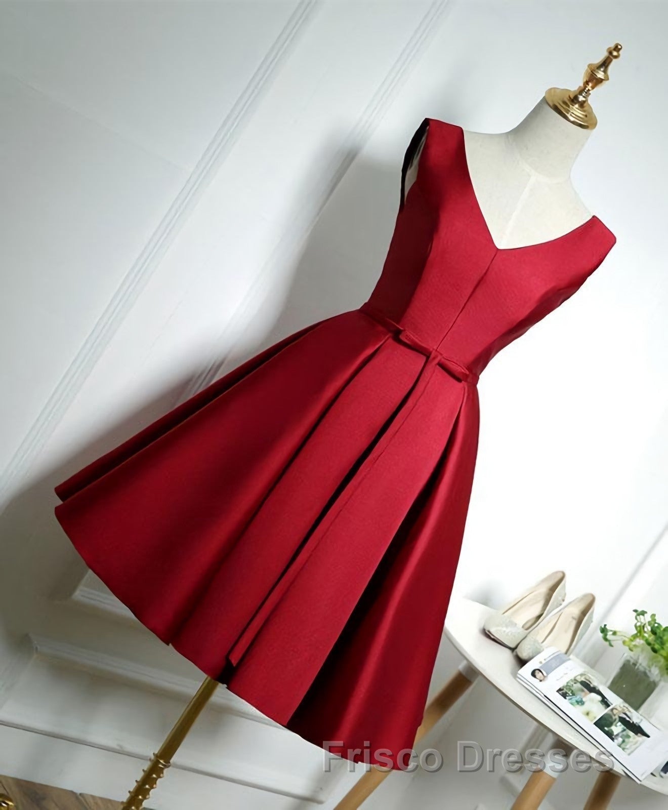 Simple Burgundy Satin V Neck Short Formal Prom Dress, Evening Dress