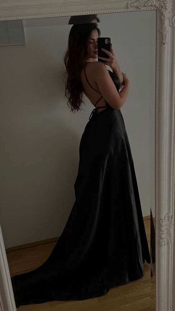 Sexy A Line Spaghetti Straps Black Long Prom Dress Main image