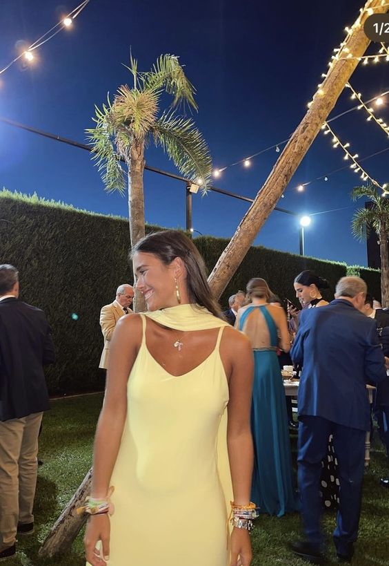 Sexy A Line Straps Chiffon Yellow Long Prom Dresses