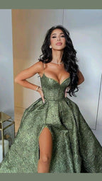 Sexy Ball Gown Prom Gown With Straps Green Lace Prom Dress For Teens