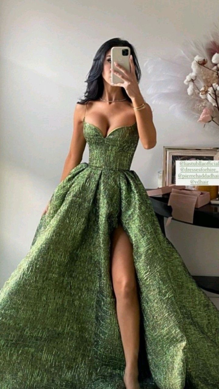Sexy Ball Gown Prom Gown With Straps Green Lace Prom Dress For Teens Main image