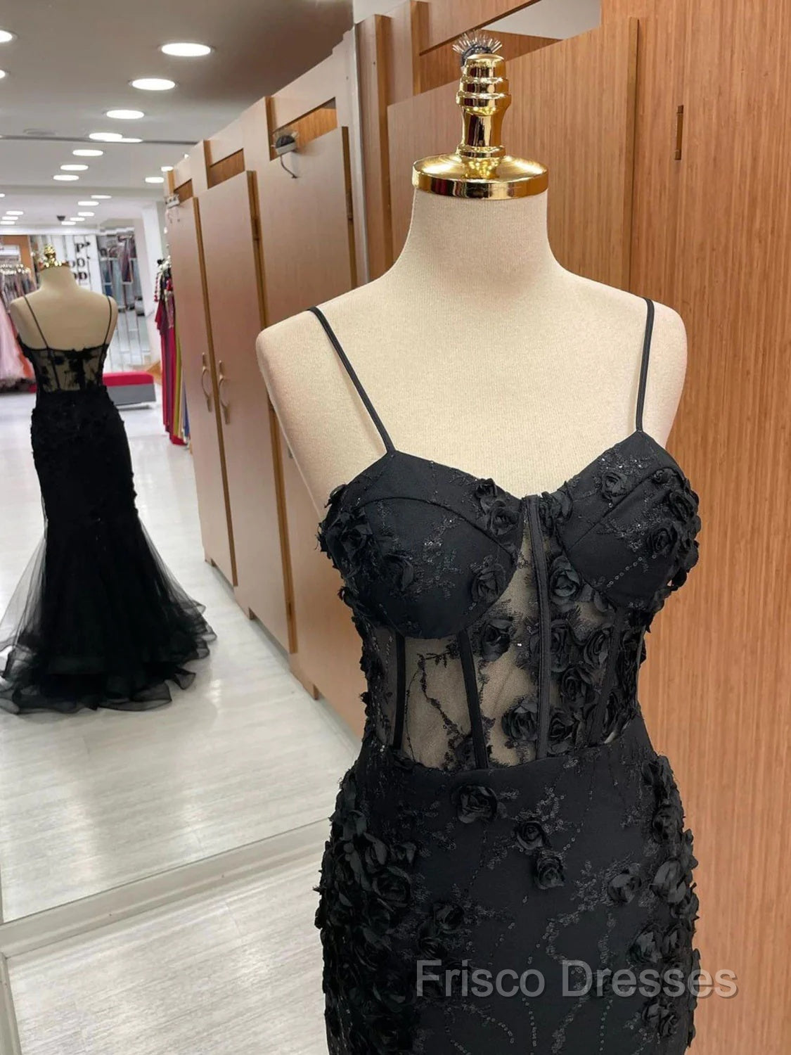 Sexy Black Mermaid Lace Long Formal Prom Dress Formal Dress Secondary image