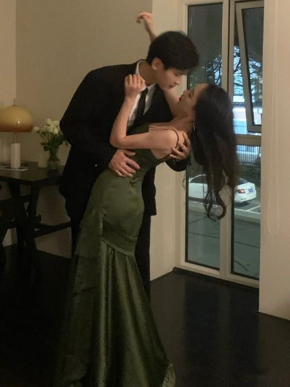 Sexy Mermaid Green Party Dress Satin Prom Dress