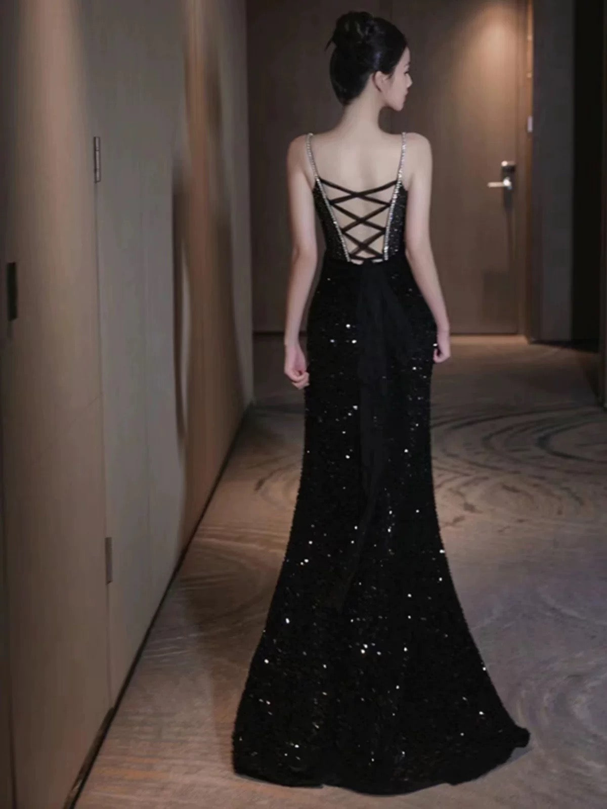 Sexy Mermaid Spaghetti Straps Sequin Black Long Prom Dresses Secondary image