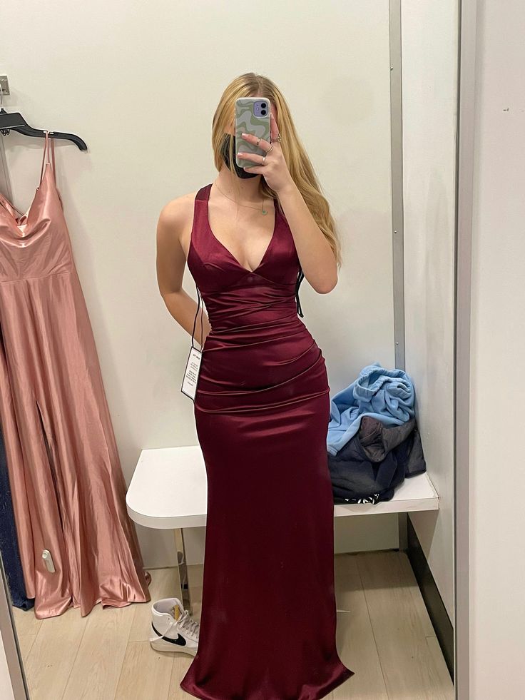 Sexy Sheath Halter V Neckline Burgundy Satin Slit Party Dress Long Prom Dresses Main image