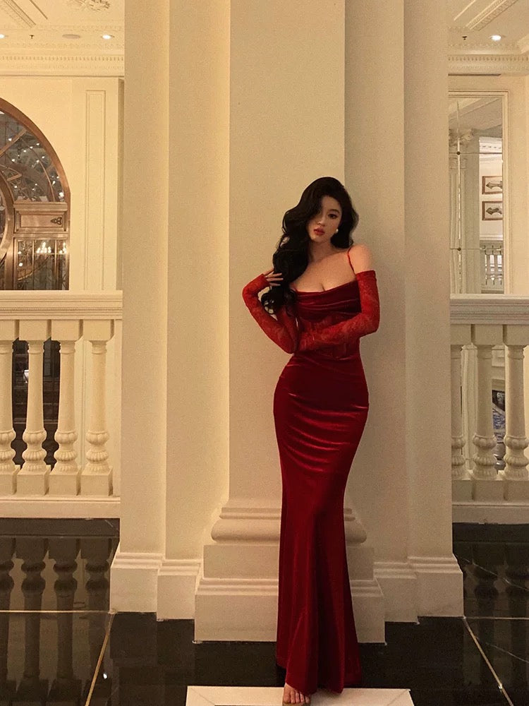 Sexy Sheath Spaghetti Straps Lace Red Velvet Long Prom Dresses Birthday Outfits With Gloves Main image