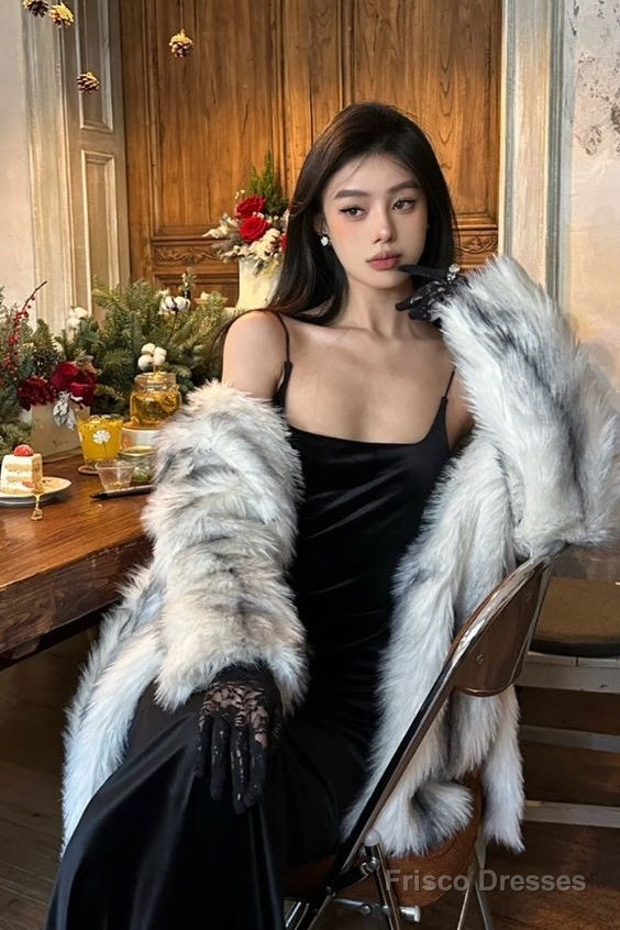 Sexy Sheath Straps Long Black Prom Dresses Main image