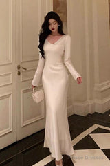 Sexy Sheath V Neckline Ivory Long Prom Dresses Birthday Outfits Evening Gown