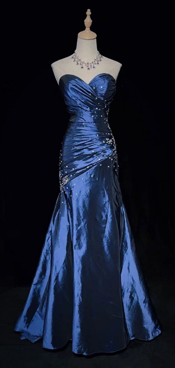 Sexy Sweetheart Sleeveless Mermaid Satin Long Navy Blue Prom Dresses Main image