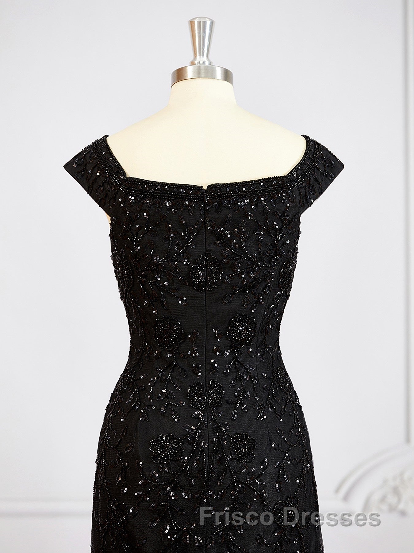 Sheath/Column Off-the-Shoulder Floor-Length Tulle Mother of the Bride Dress With Beading