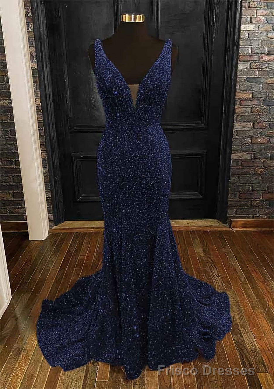 Sheath/Column Trumpet/Mermaid V Neck Sleeveless Velvet Sequins Sweep Train Prom Dresses Secondary image