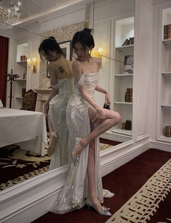 Shinny High Slit  Women Formal Evening Party Prom Gowns Main image