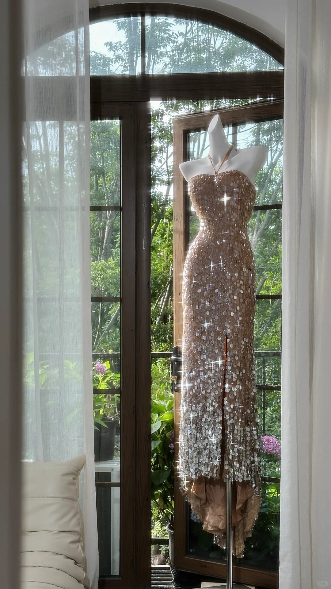 Shiny Halterneck Large Sequined Slit Mermaid Prom Dress