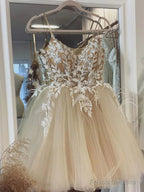 Short Champagne Lace Homecoming Dresses