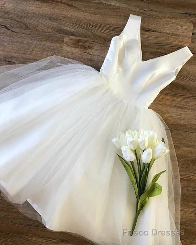 Short V Neck Wedding Dress Tulle Main image