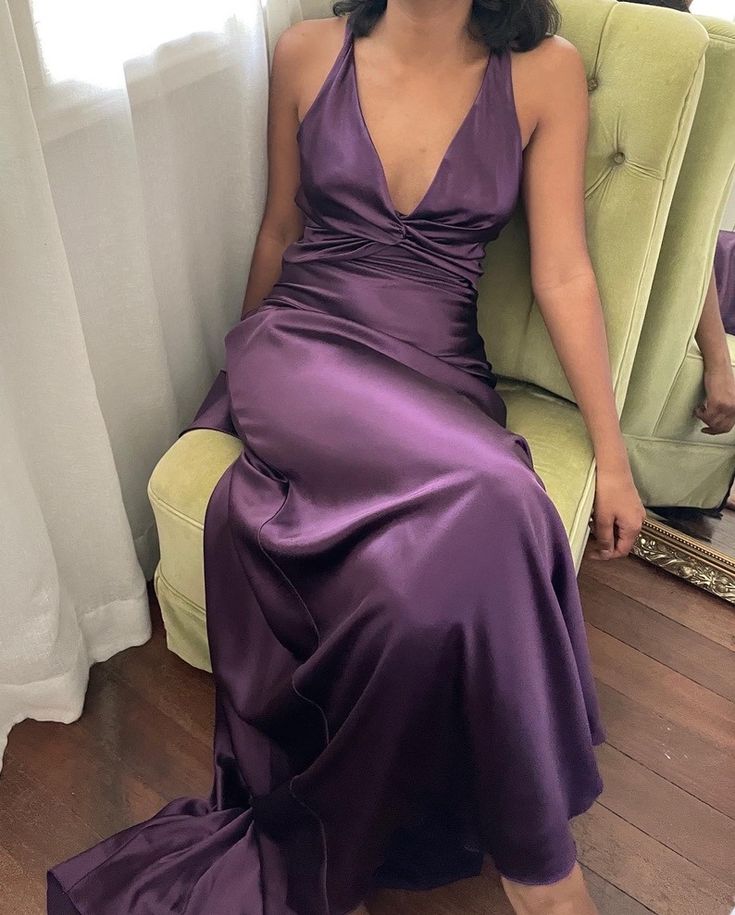 Simple A-Line V Neckline Grape Satin Long Prom Dresses Formal Evening Dress Main image