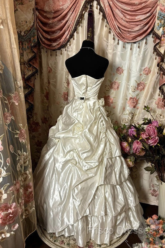 Simple Ball Gown Strapless Sleeveless Pleats White Satin Wedding Dress Secondary image