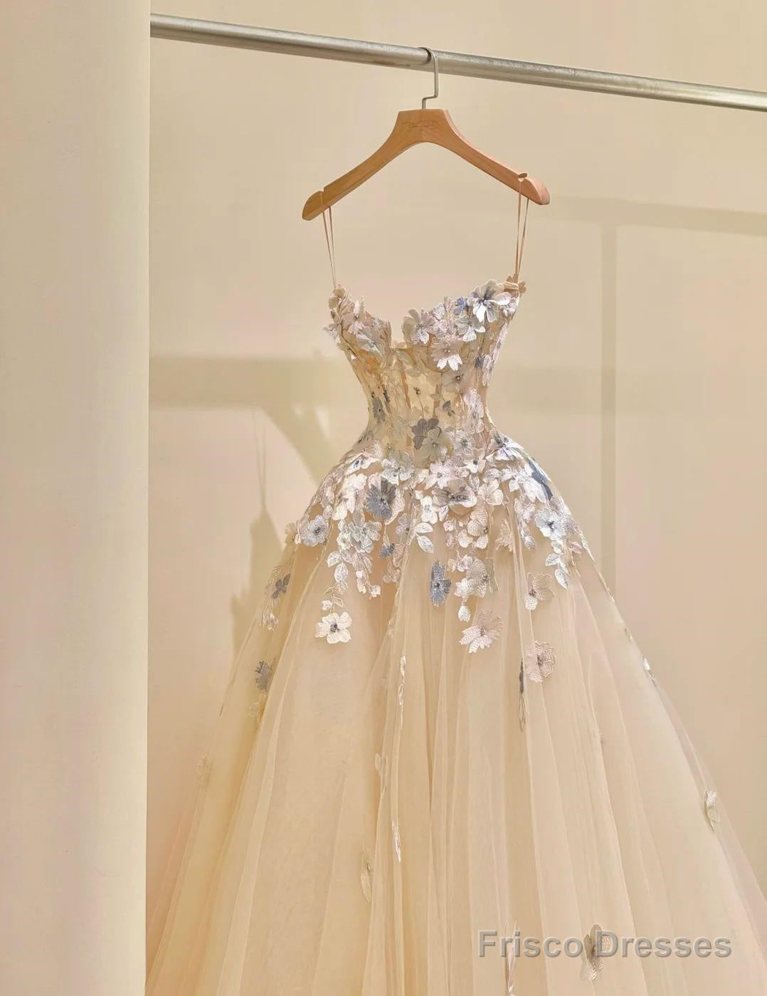 Simple Champagne A-Line Spaghetti Straps Tulle Applique Long Prom Dress Sweet Wedding Dress Secondary image