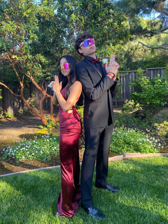 Simple Mermaid Long Burgundy Slit Prom Dress Secondary image