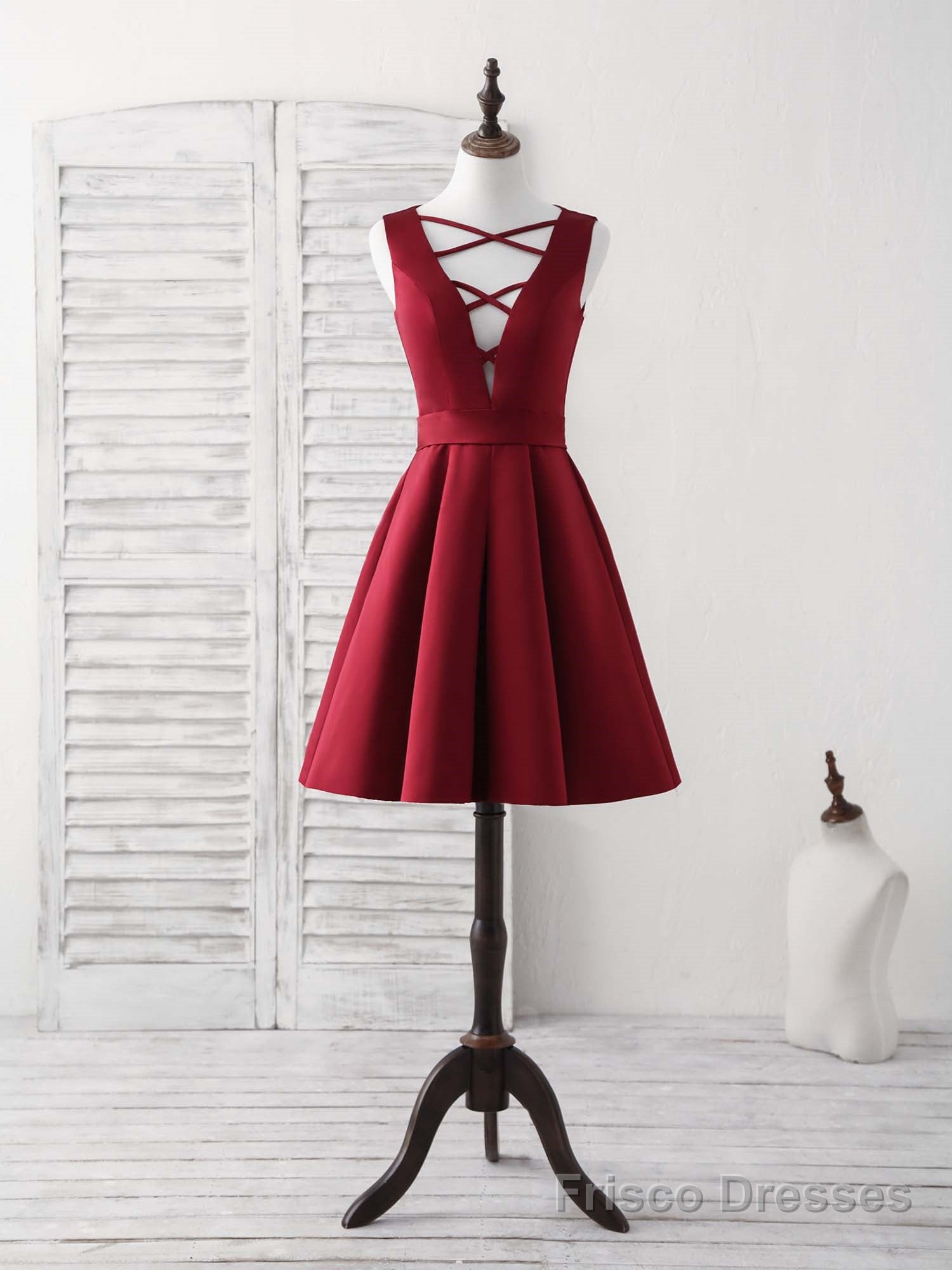 Simple V Neck Burgundy Short Prom Dress Satin Homecoming Dress