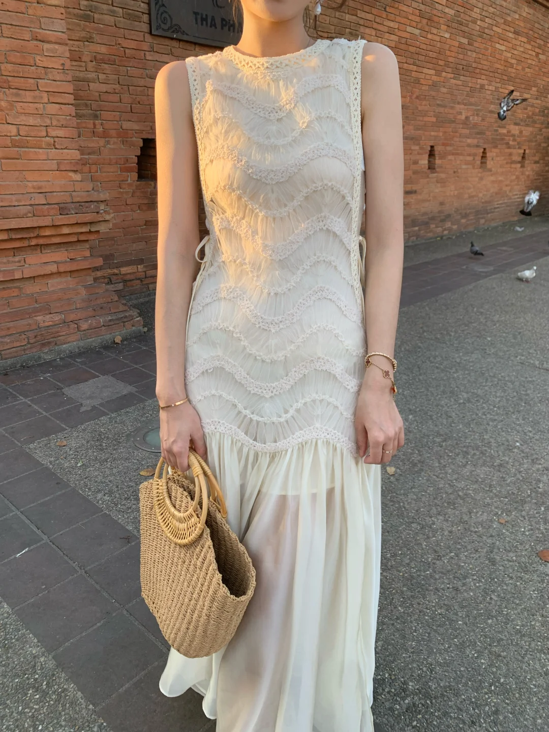 Simple A Line Round Neck Light Apricot Lace Chiffon Party Dress Outfits