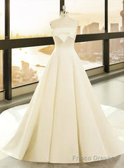 Simple White Satin Strapless Lotus Leaf Wedding Dress