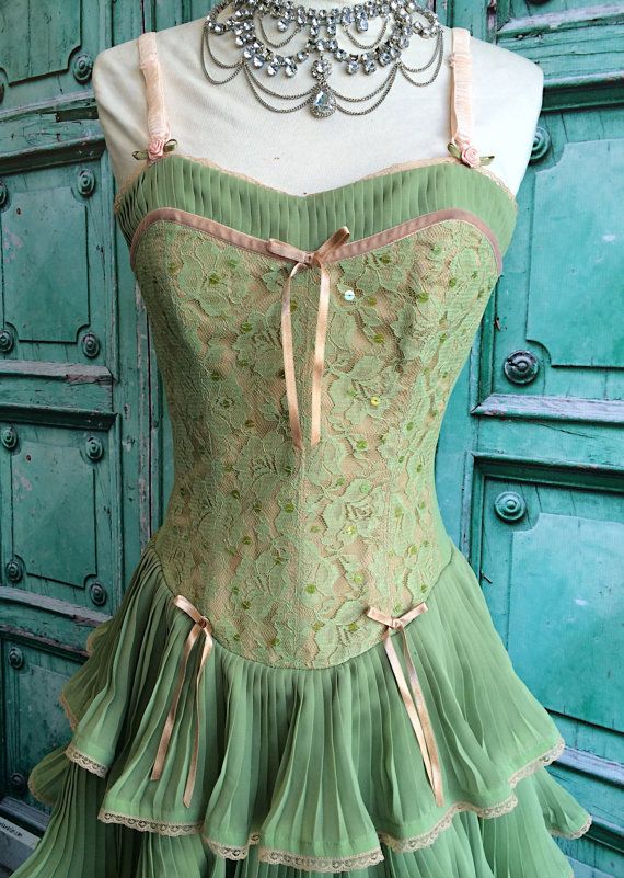 Green Pink Sweet Spaghetti Strap Layered Long Lace Tulle Ball Gown Evening Dress Coming Of Age Ceremony Dress Secondary image