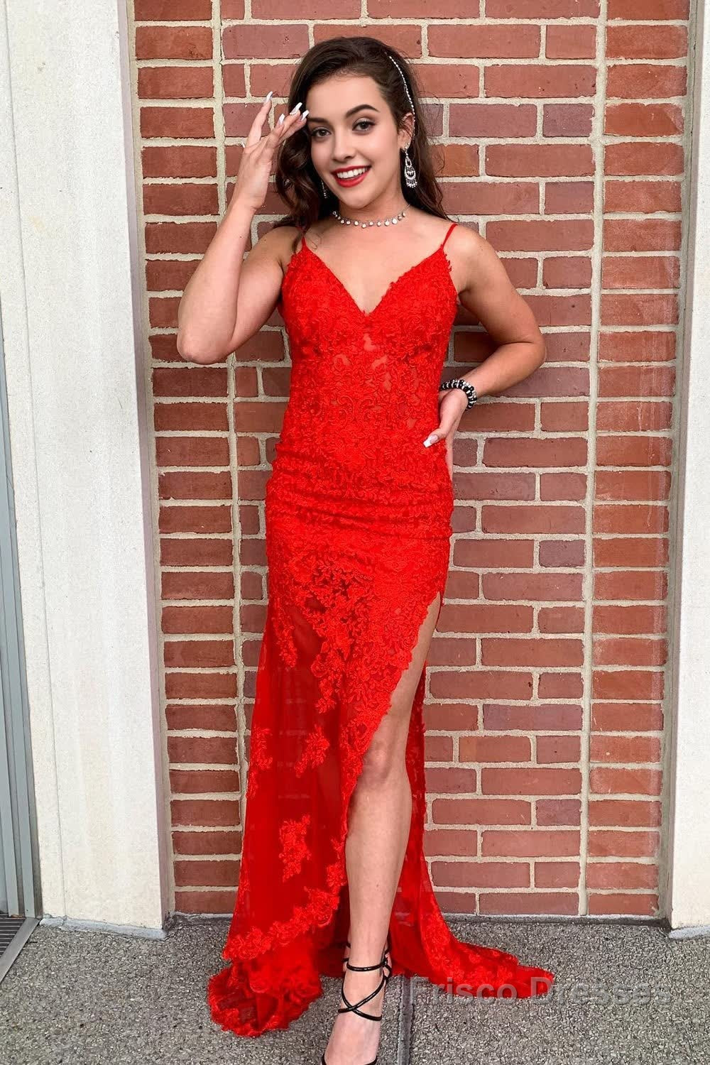 Spaghetti Straps Red Long Prom Dress with Appliques Main image
