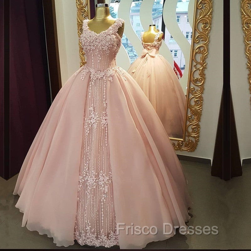 Spaghetti Straps V Neck Pink Tulle Wedding Dress Ball Gowns Secondary image