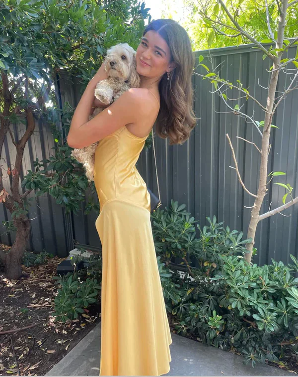 Spaghetti Strps Yellow Slit Long Prom Dress Secondary image