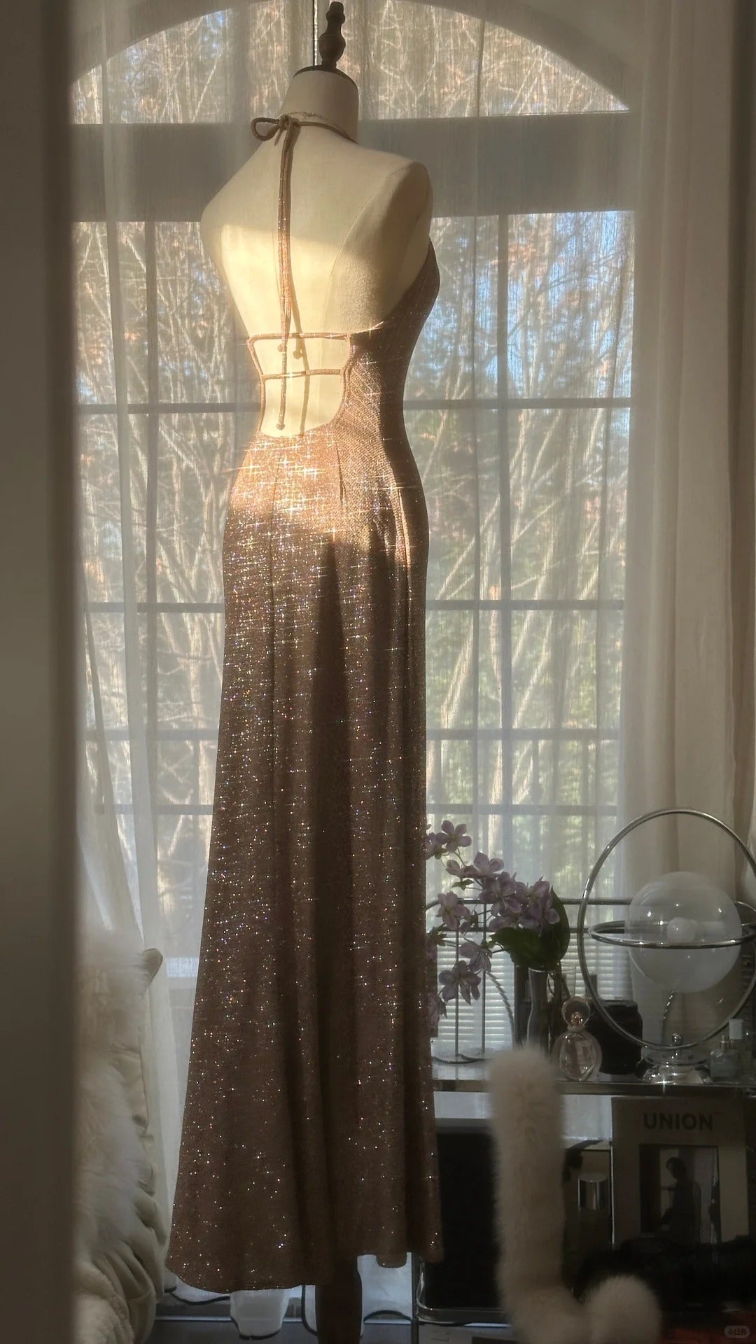 Sparkling Champagne Halter Neck Sequin Mermaid Long Prom Dress