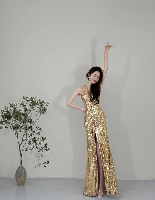 Sparkling Yellow Mermaid Deep V Halter Neck Slit Sequined Long Prom Dress Evening Dress Main image